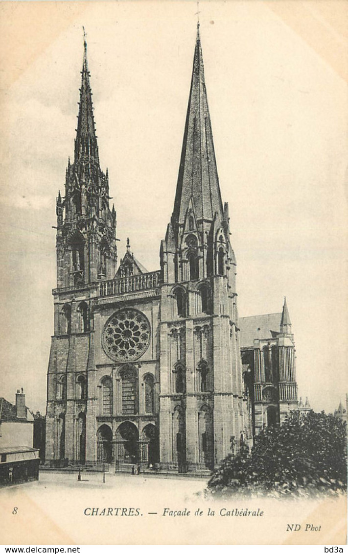 28 - CATHEDRALE DE CHARTRES FACADE - Chartres