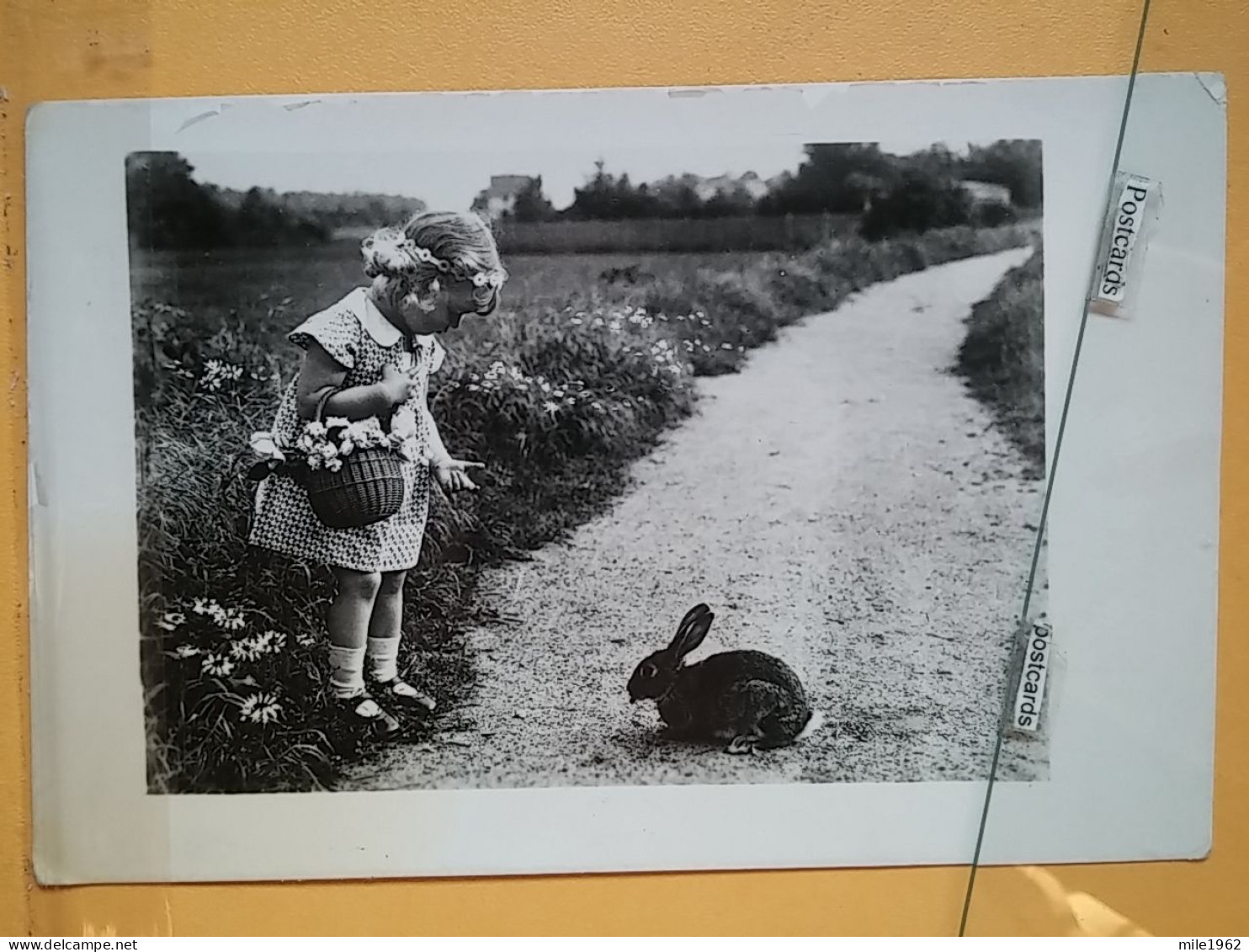 KOV 506-26 - RABBIT, LAPIN, CHILDREN, ENFANT - Sonstige & Ohne Zuordnung