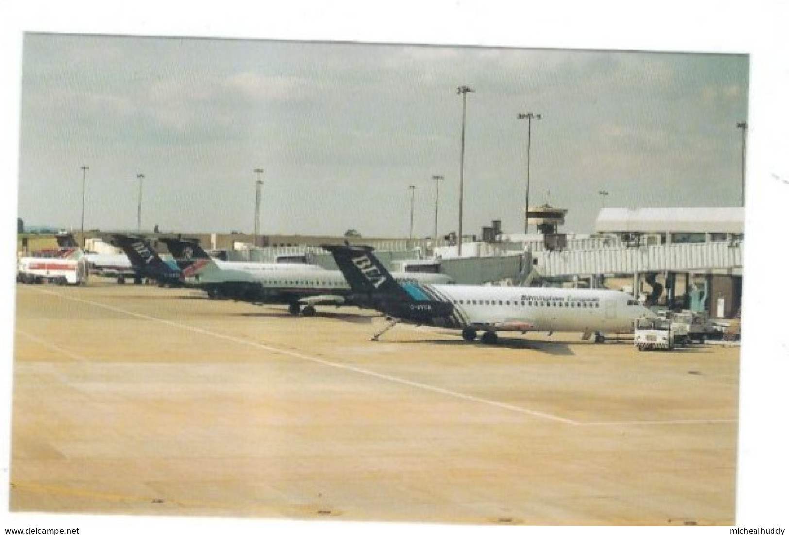 POSTCARD   PUBL BY  BY C MCQUAIDE IN HIS AIRPORT SERIES  BIRMINGHAM INTERNATIONAL  CARD NO  8 - Aerodrome