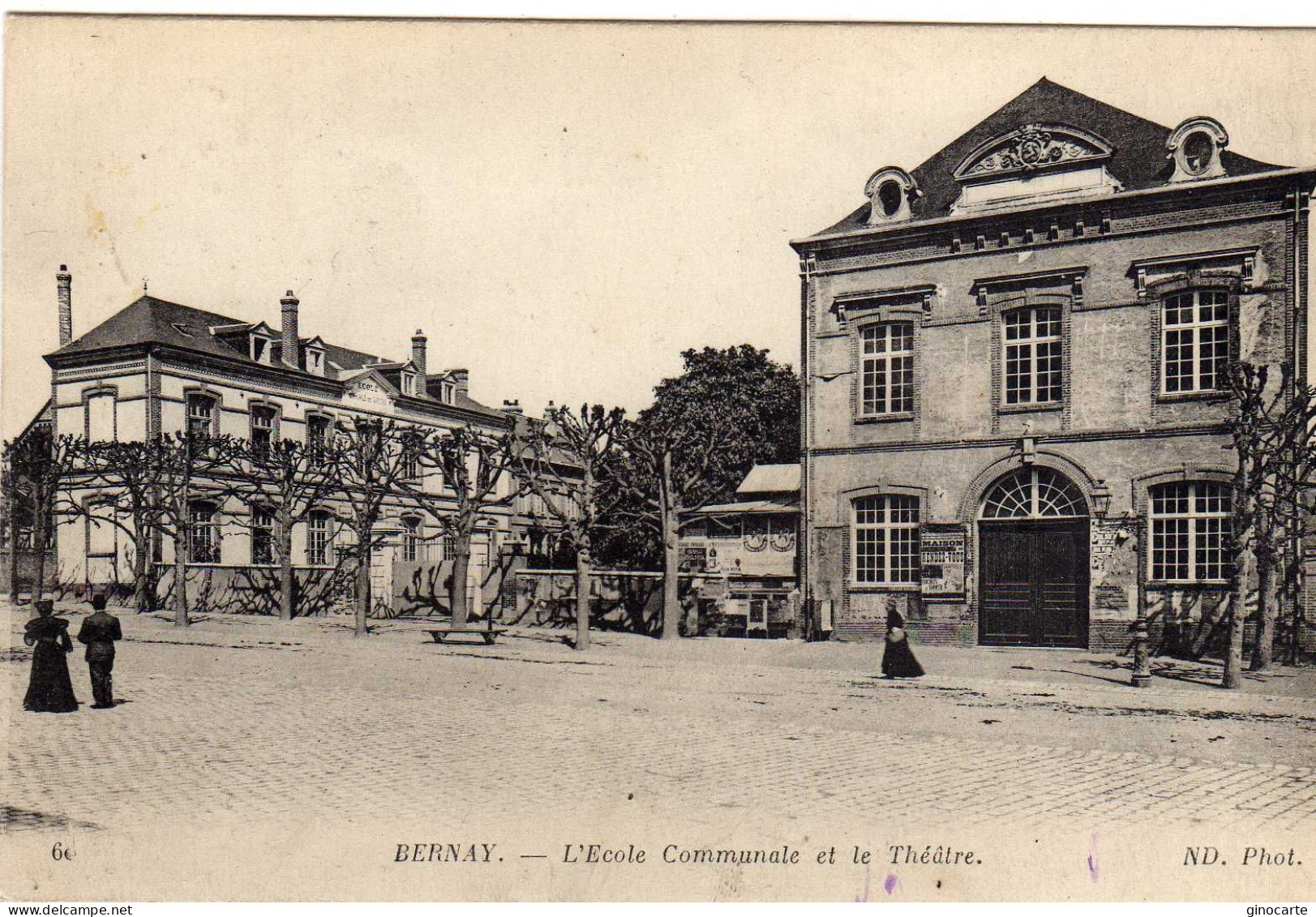 Bernay L'ecole Communale Le Theatre - Bernay