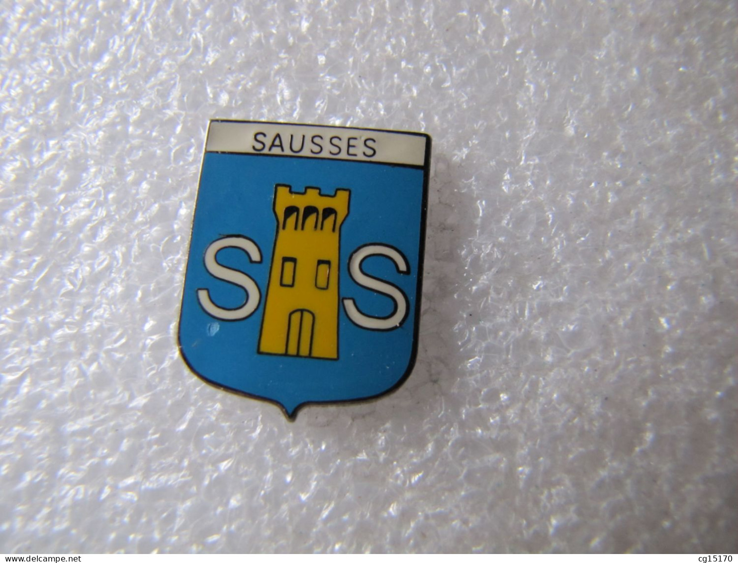 PIN'S    SAUSSES  BLASON - Villes