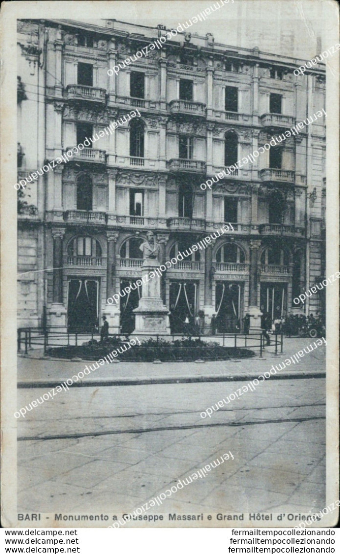 Bg173 Cartolina Bari Monumento A Giuseppe Massari E Grand Hotel D'oriente 1932 - Bari
