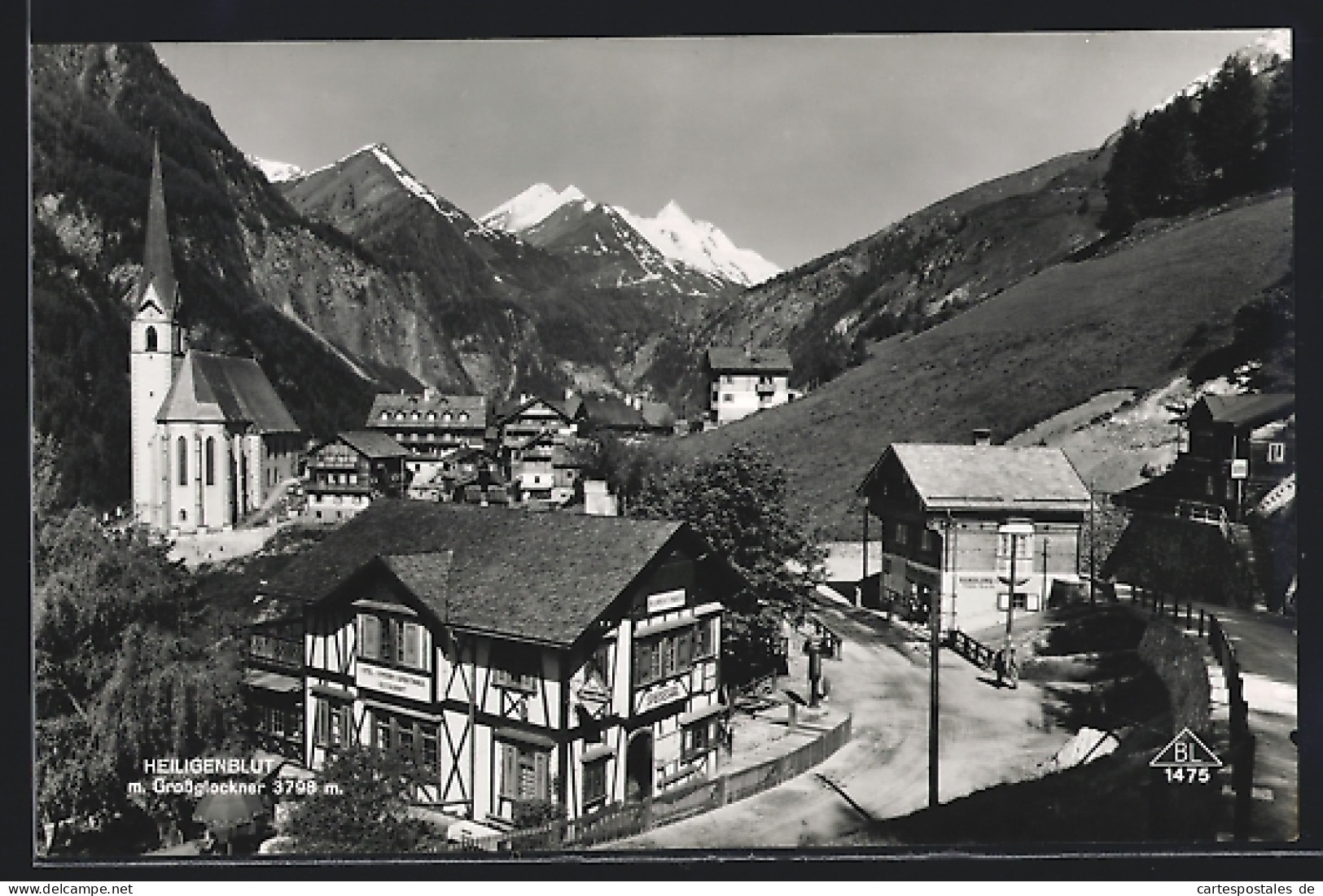 AK Heiligenblut, Ortsansicht Mit Kirche Und Grossglockner  - Otros & Sin Clasificación