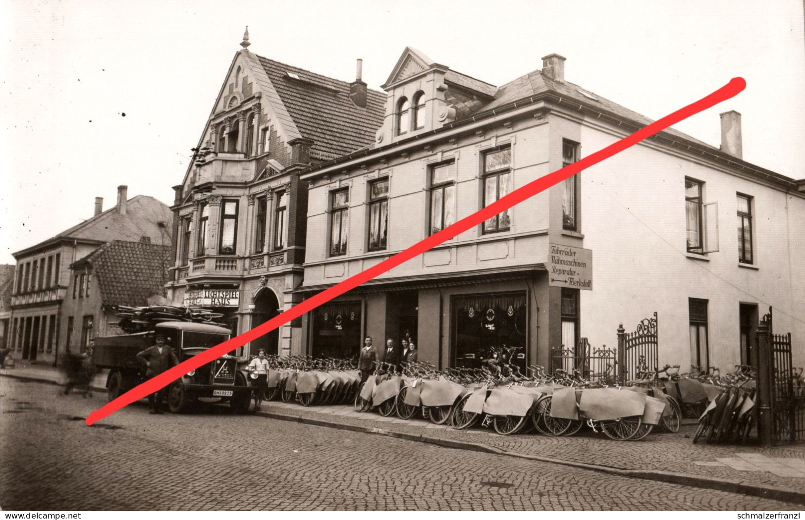 Foto AK Delmenhorst Cramerstraße Lichtspielhaus Kino Gloria Palast Fahrrad Geschäft A Am Vorwerk Friedrich Ebert Straße - Delmenhorst