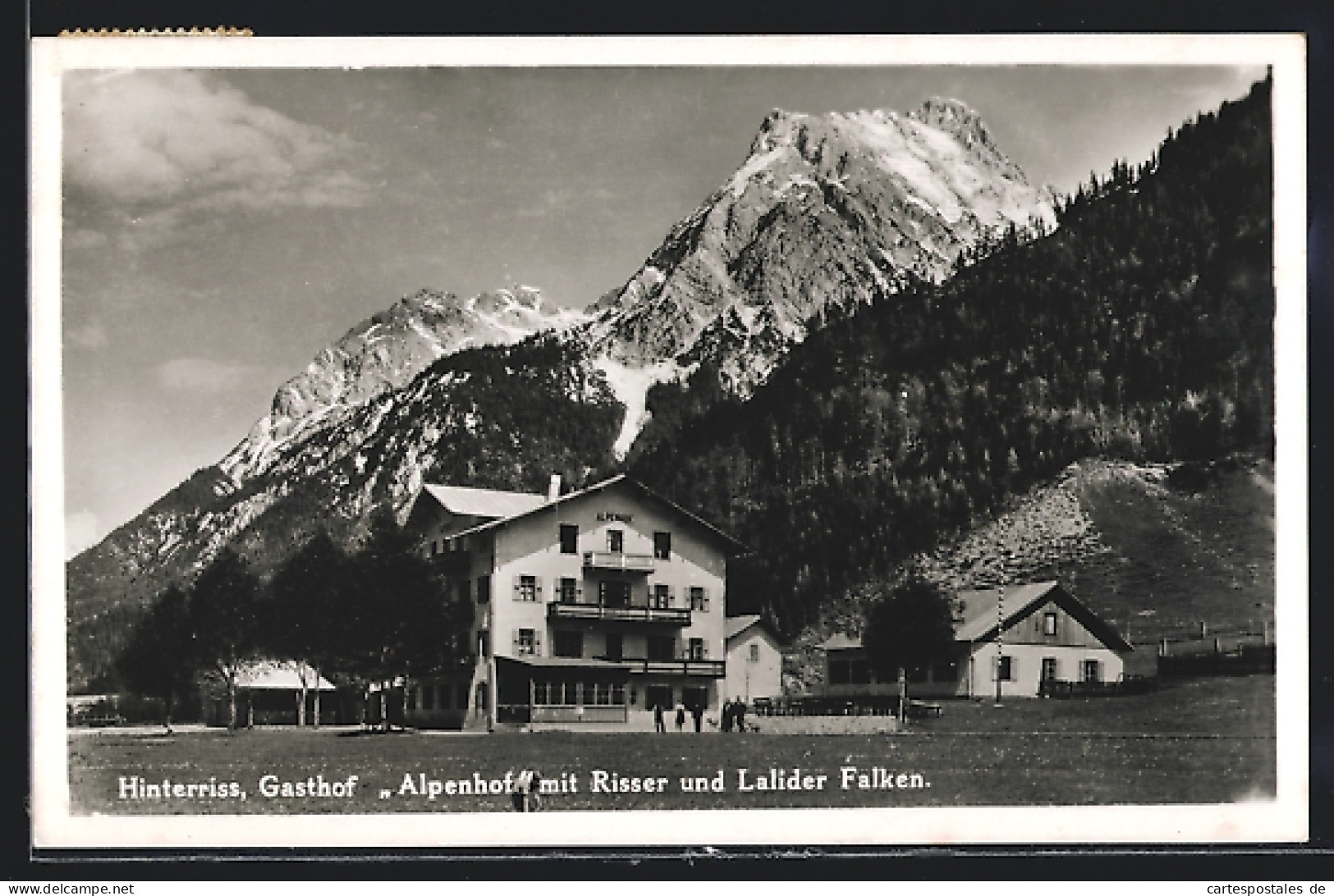 AK Hinterriss, Gasthof Alpenhof Mit Risser Und Lalider Falken  - Altri & Non Classificati