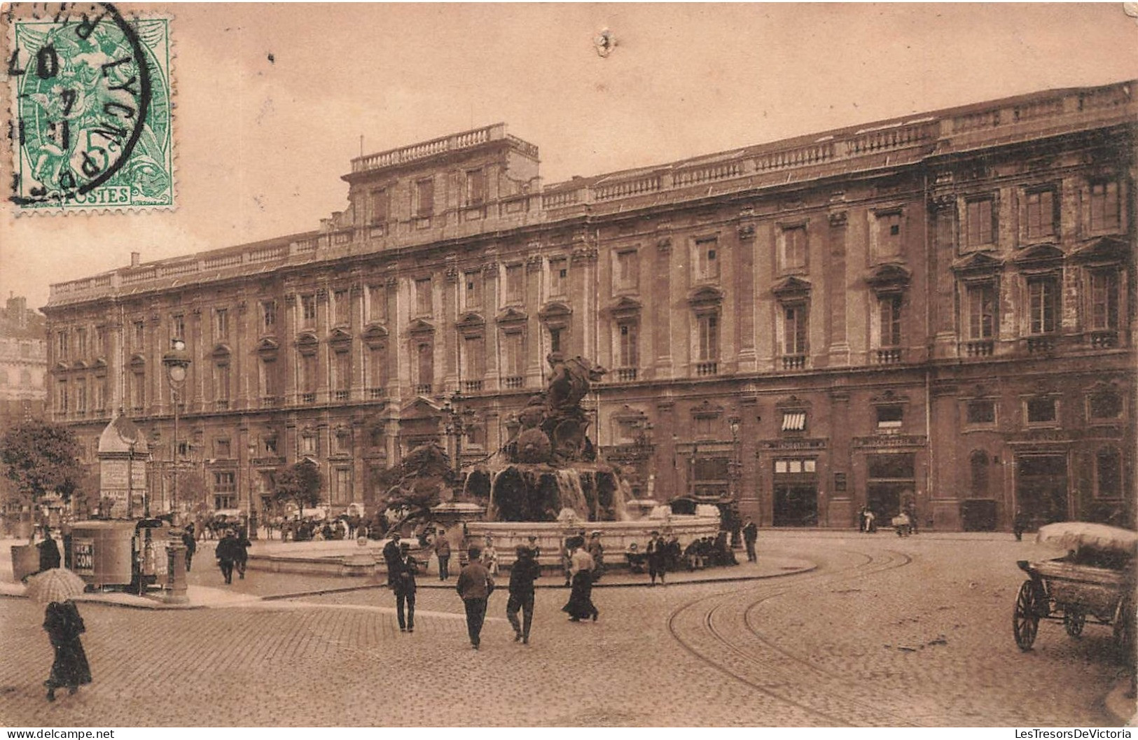 FRANCE - Lyon - La Place Des Terraux Et Le Palais Des Arts - Carte Postale Ancienne - Sonstige & Ohne Zuordnung