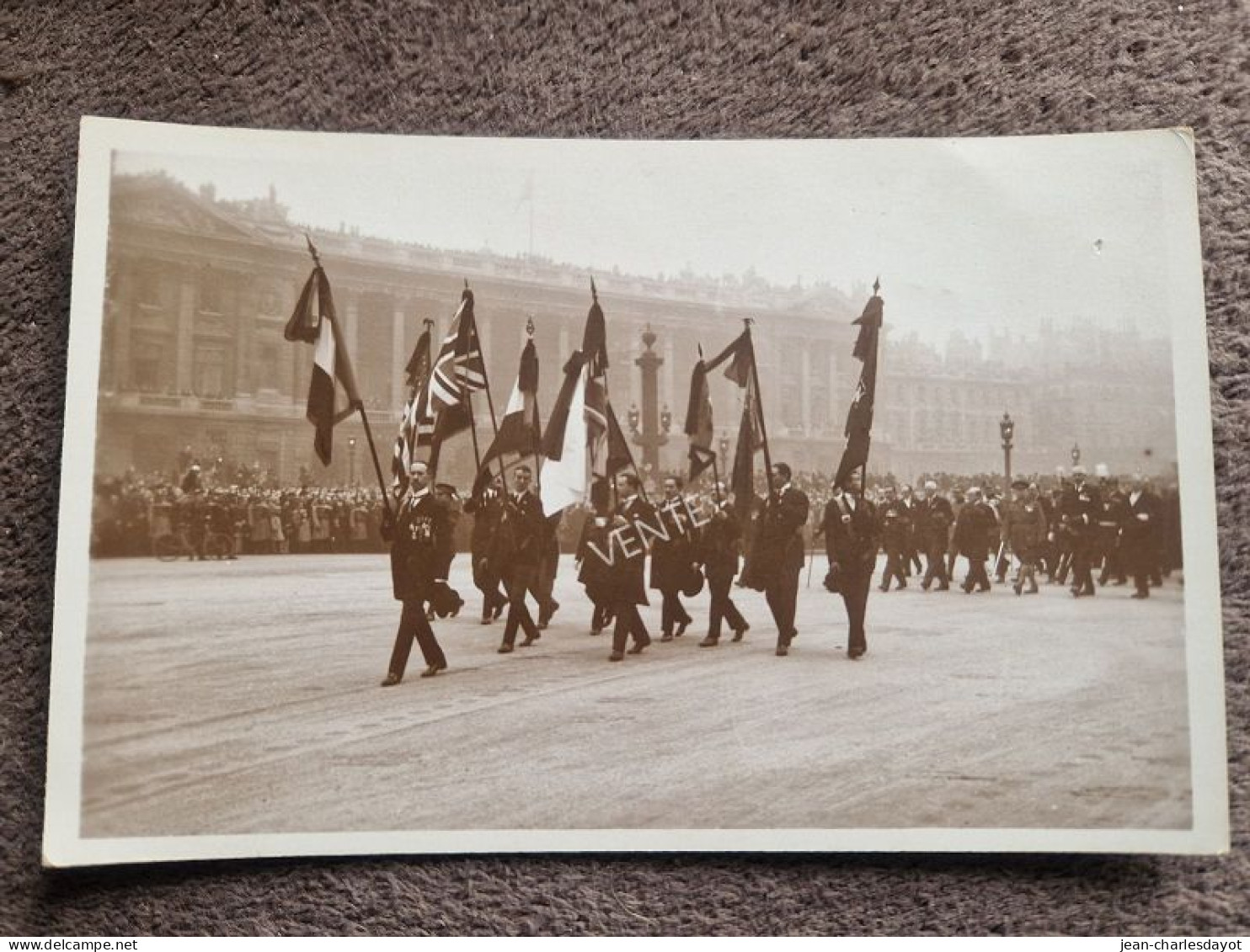 Carte Postale PARIS : Funérailles Maréchal Foch - Drapeaux Des Combattants Allié - Andere & Zonder Classificatie