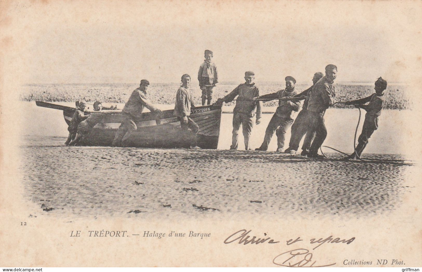 LE TREPORT HALAGE D'UNE BARQUE 1903 PRECURSEUR TBE - Le Treport