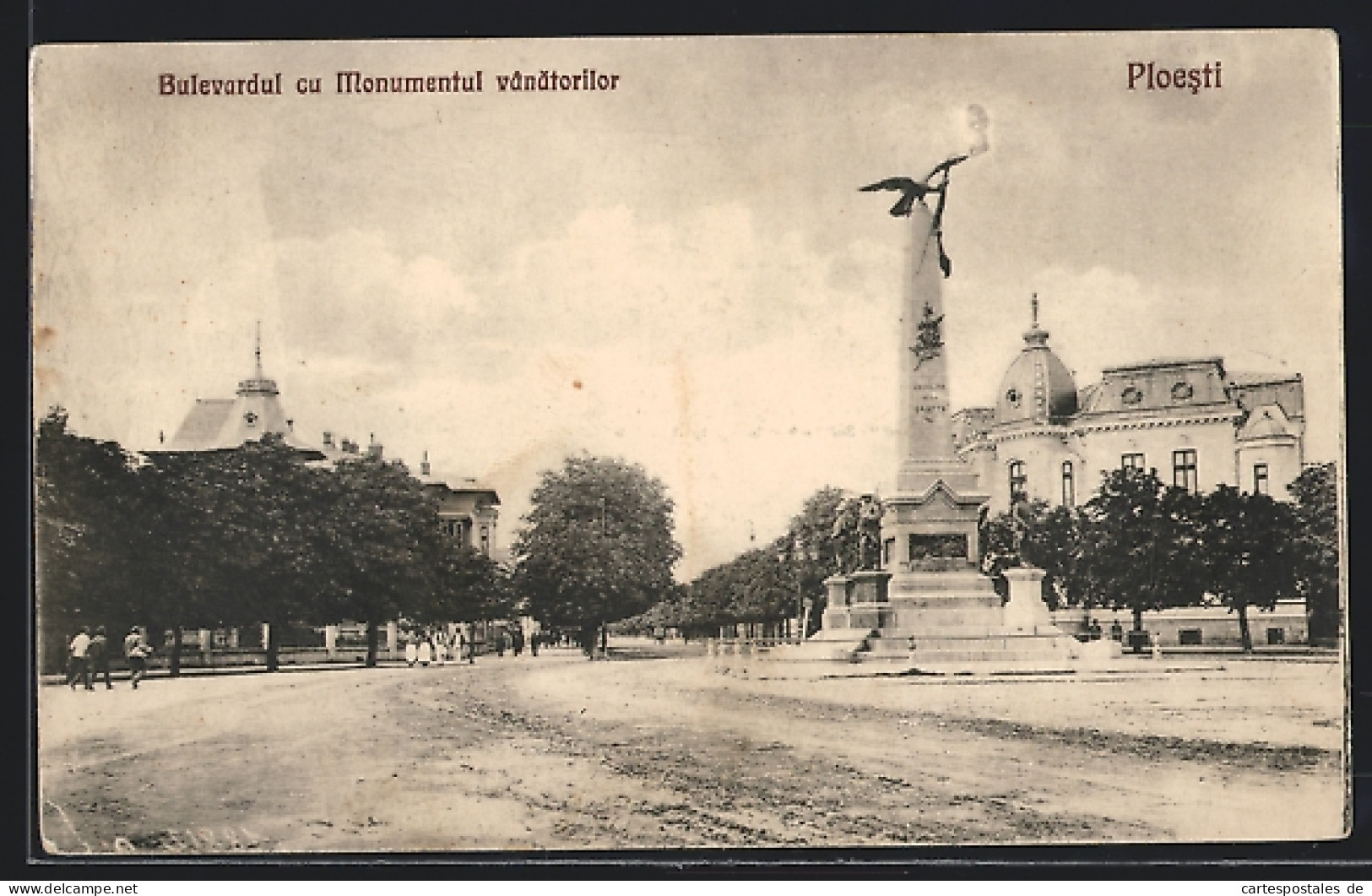 AK Ploesti, Bulevardul Cu Monumentul Vânatorilor  - Rumänien