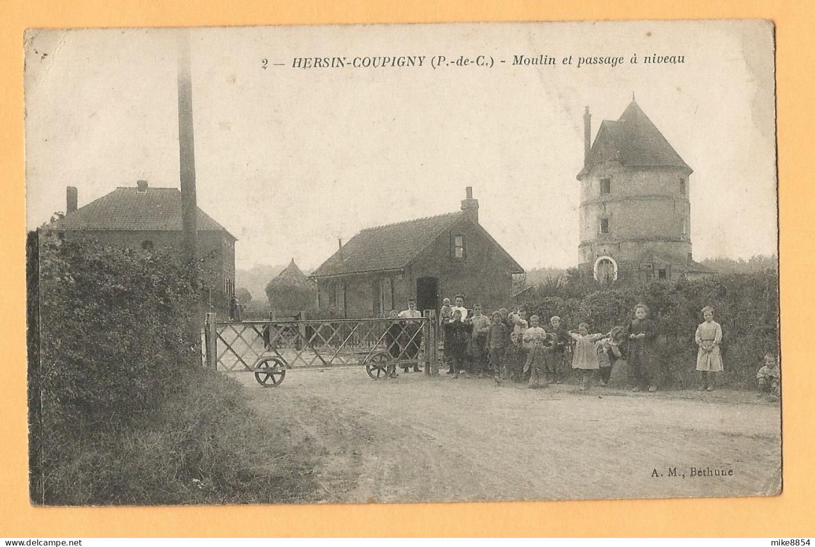 0046  CPA   HERSIN-COUPIGNY (Pas De Calais)  Moulin Et Passage à Niveau - Animée  ++++++++++++++ - Other & Unclassified