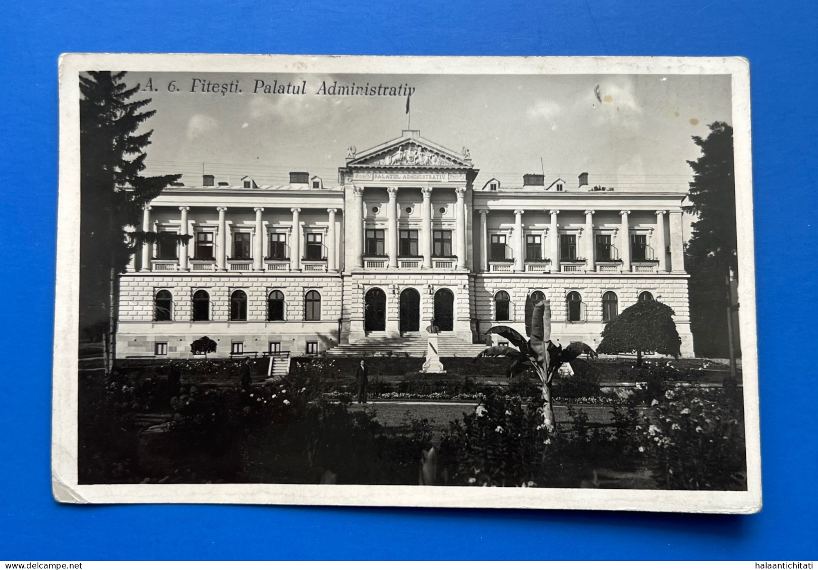 Romania - Pitesti Arges- Palatul Administrativ - Rumänien