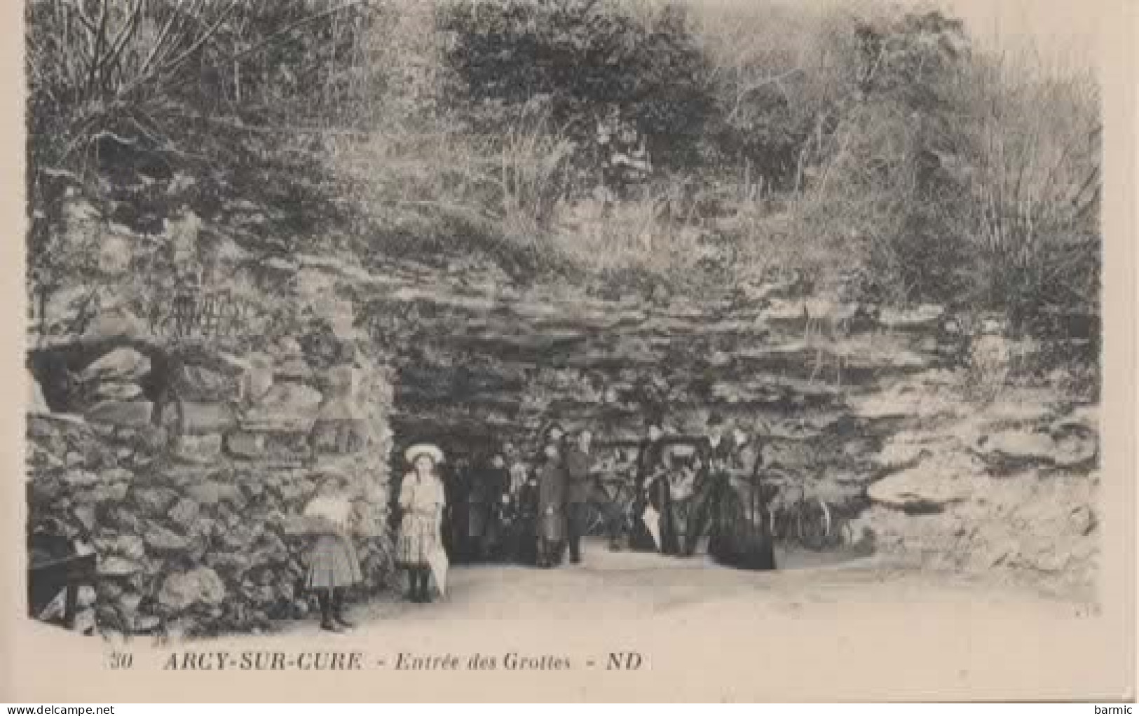 ARCY SUR CURE, ENTREE DES GROTTES, PERSONNAGES  REF 16291 - Sonstige & Ohne Zuordnung