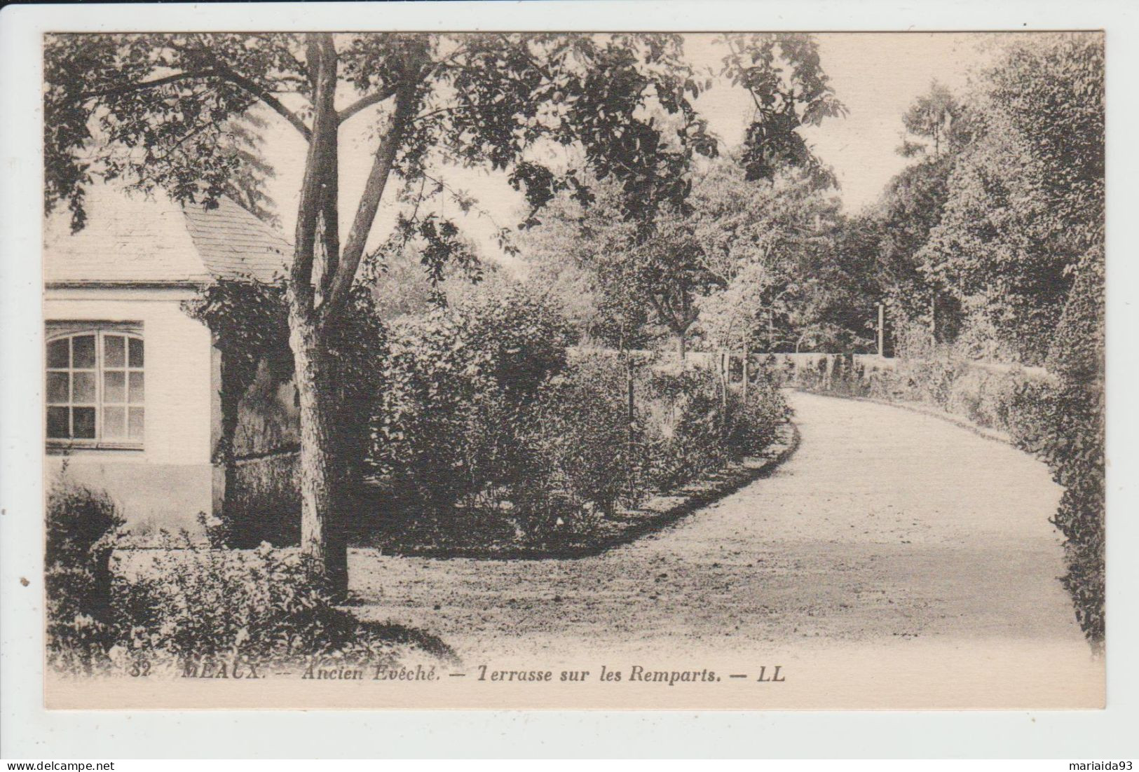 MEAUX - SEINE ET MARNE - ANCIEN EVECHE - TERRASSE SUR LES REMPARTS - Meaux