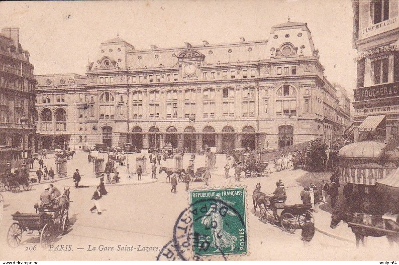 La Gare Saint-Lazare : Vue Extérieure - Metro, Stations