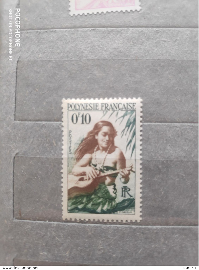 France Polinesia	Girl (F97) - Collections