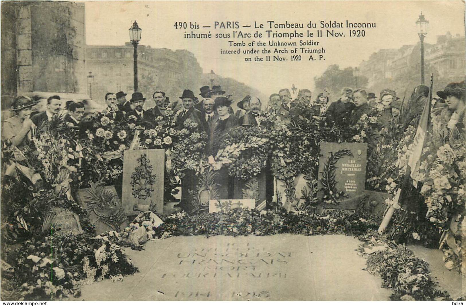 75 - PARIS - ARC DE TRIOMPHE - LE TOMBEAU DU SOLDAT INCONNU - Triumphbogen