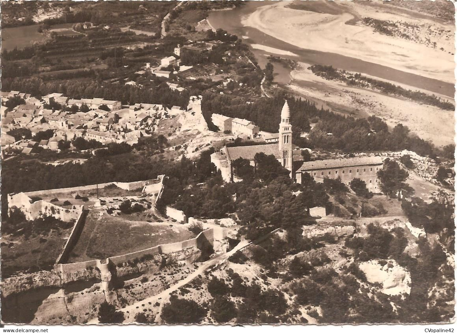 ORGON (13) Vue Aérienne ; Chapelle Notre-dame De Beauregard En 1956 CPSM GF (Carte Pas Courante) - Other & Unclassified