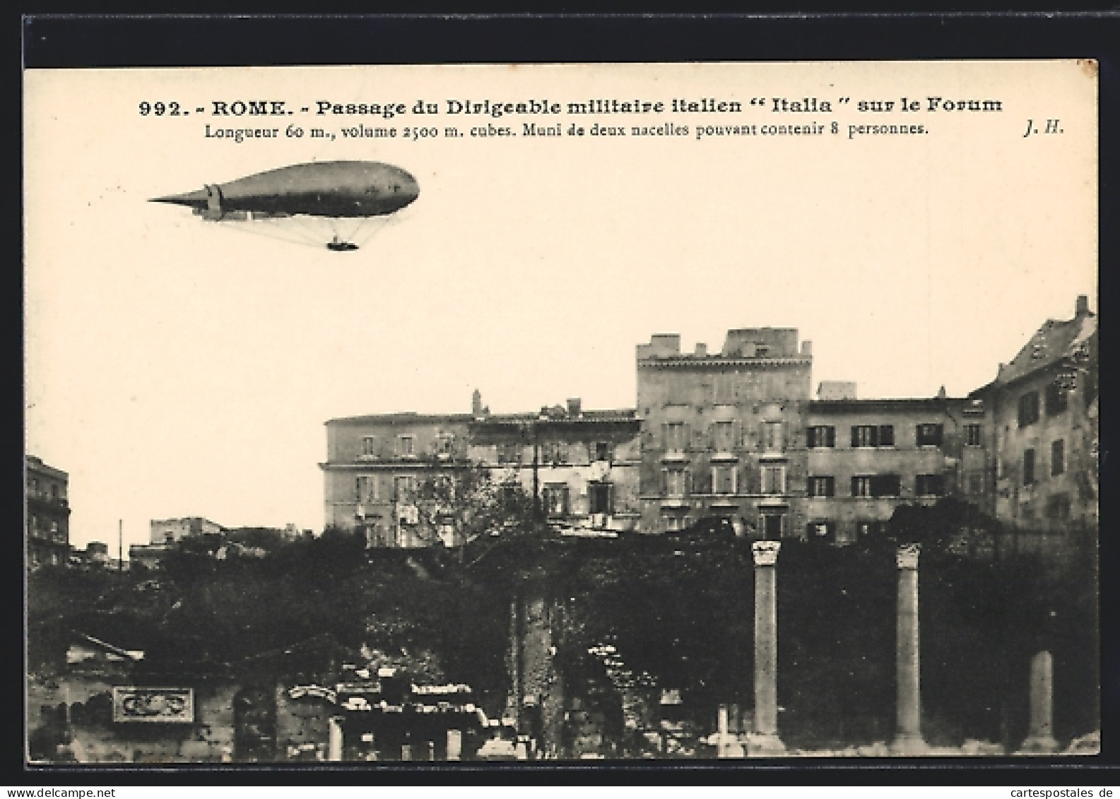 Cartolina Rome, Passage Du Dirigeable Militaire Italien Italia Sur Le Forum, Zeppelin  - Autres & Non Classés