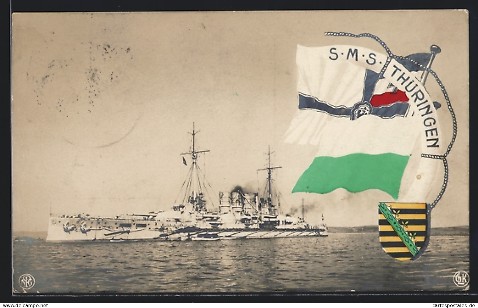 AK Kriegsschiff S.M.S. Thüringen Mit Einem Beiboot Vor Anker Liegend, Mit Torpedonetzen, Reichskriegsflagge  - Krieg