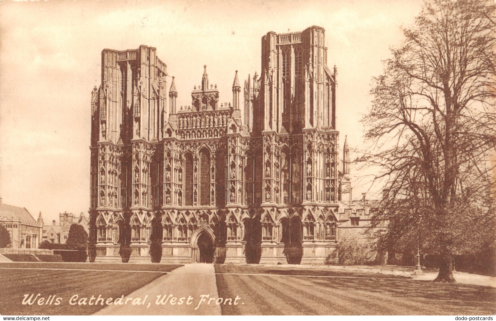 R333862 Wells Cathedral. West Front. T. W. Phillips. Friths Series. No. 1055 B - Monde