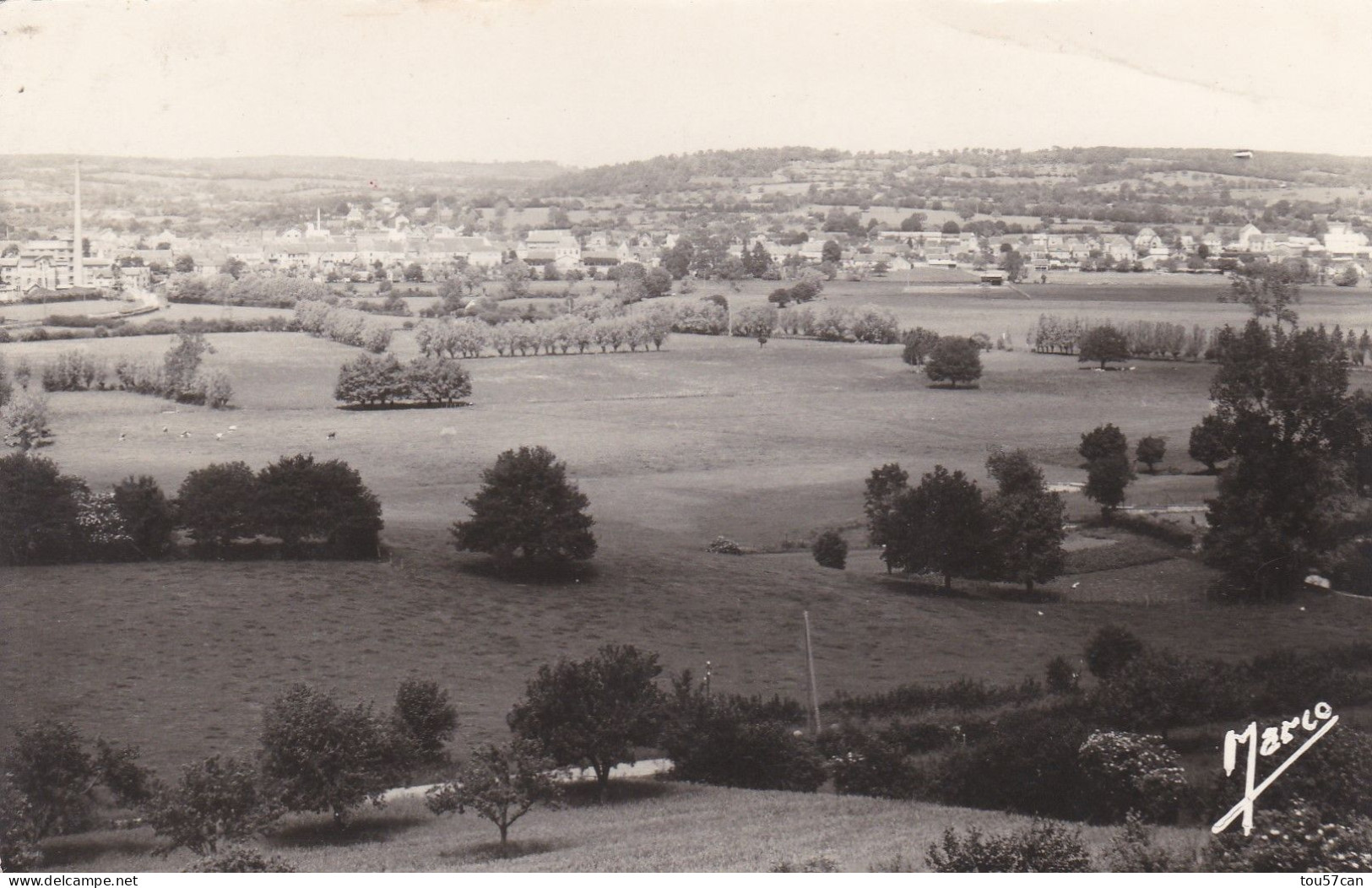 LE  THEIL  SUR  HUISNE  -   ORNE   -   (61)   -   CPSM  DENTELEE  DE  1954  -  BEL AFFRANCHISSEMENT POSTAL.. - Andere & Zonder Classificatie