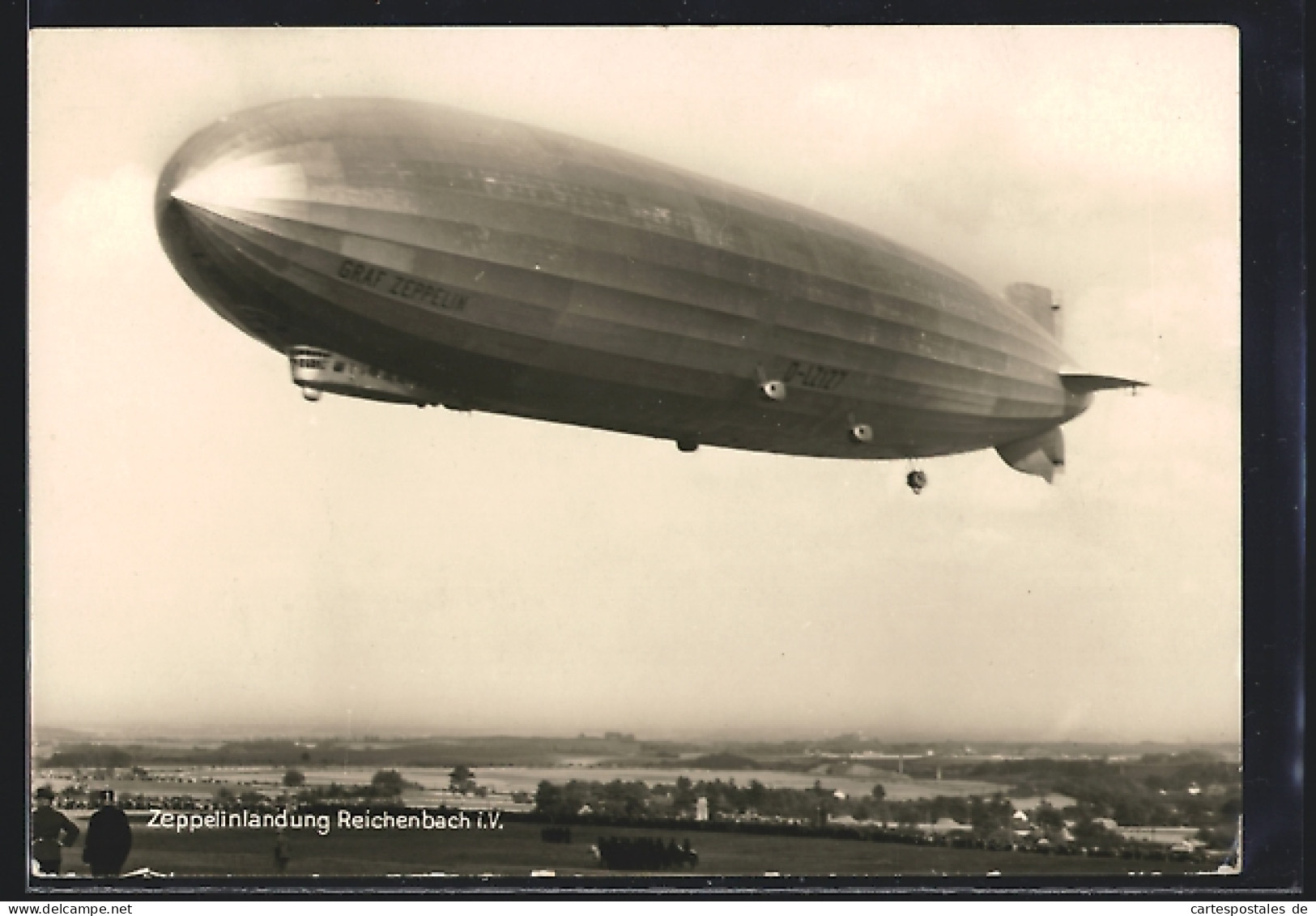 AK Reichenbach, Luftschiff LZ 127 Graf Zeppelin Vor Der Landung  - Dirigeables