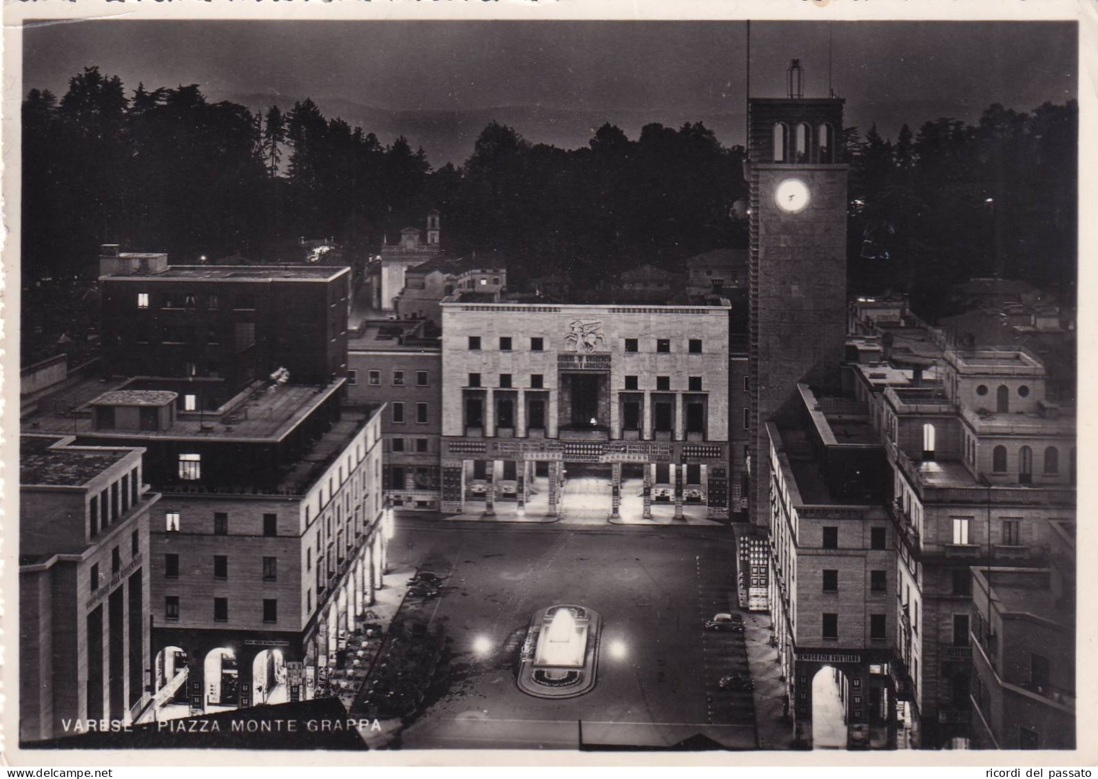 Cartolina Varese - Piazza Monte Grappa - Varese