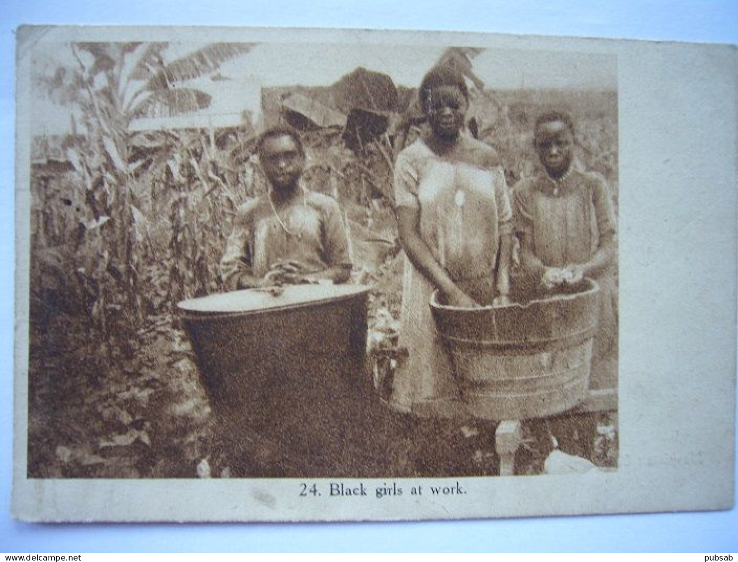 Congo Belge / Black Girls At Work / Novitiate : 88 Rue Du Canal - Louvain / Leuven - Belgian Congo