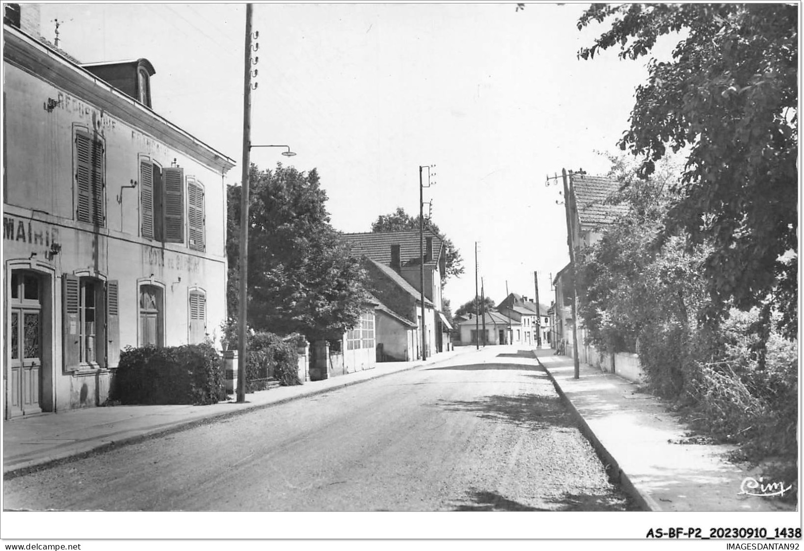 AS#BFP2-03-0720 - ETROUSSAT - Route De Chantelle - Mairie - N°2 - Autres & Non Classés