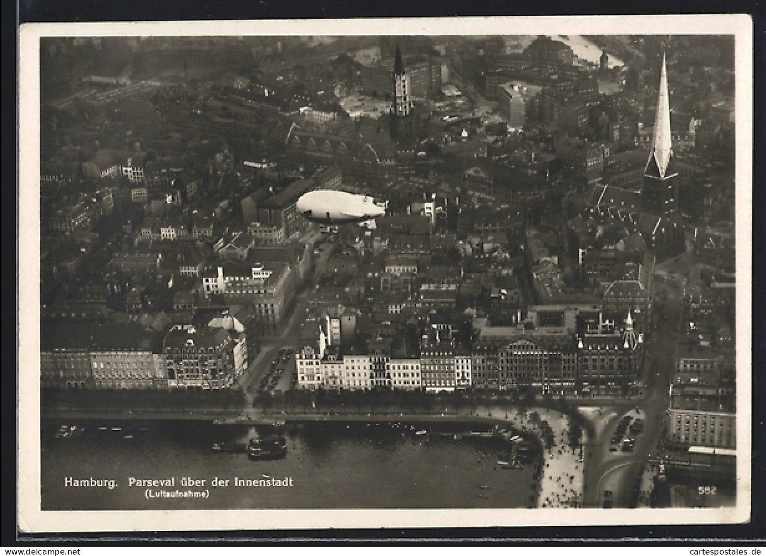 AK Hamburg, Zeppelin Parseval über Der Innenstadt  - Airships