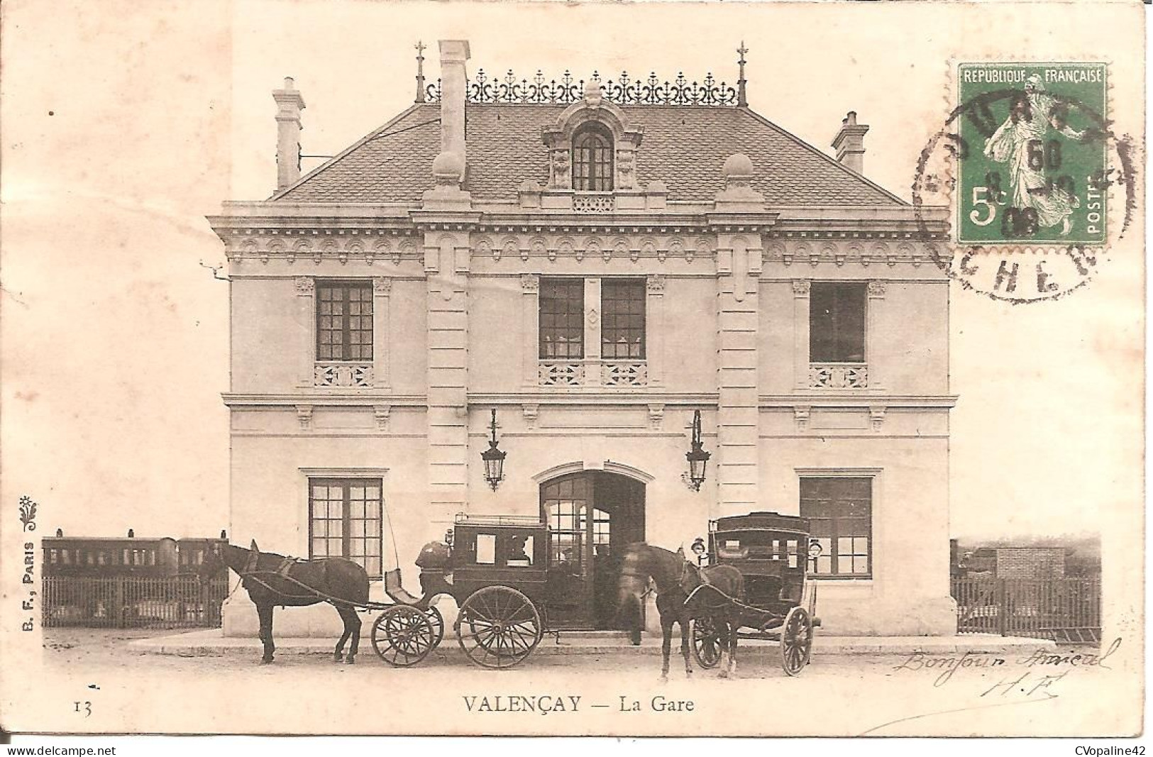 VALENCAY (36) Attelages Devant La Gare En 1908 (Dos Non Divisé) - Autres & Non Classés