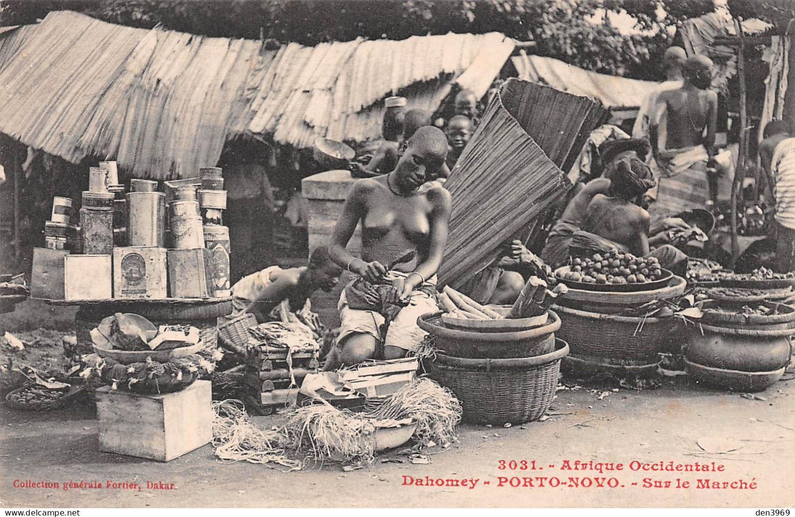 Afrique - Dahomey - PORTO-NOVO - Sur Le Marché - Nu Ethnique, Pin-up Topless, Afrique Occidentale - Fortier Dakar N'3031 - Dahomey