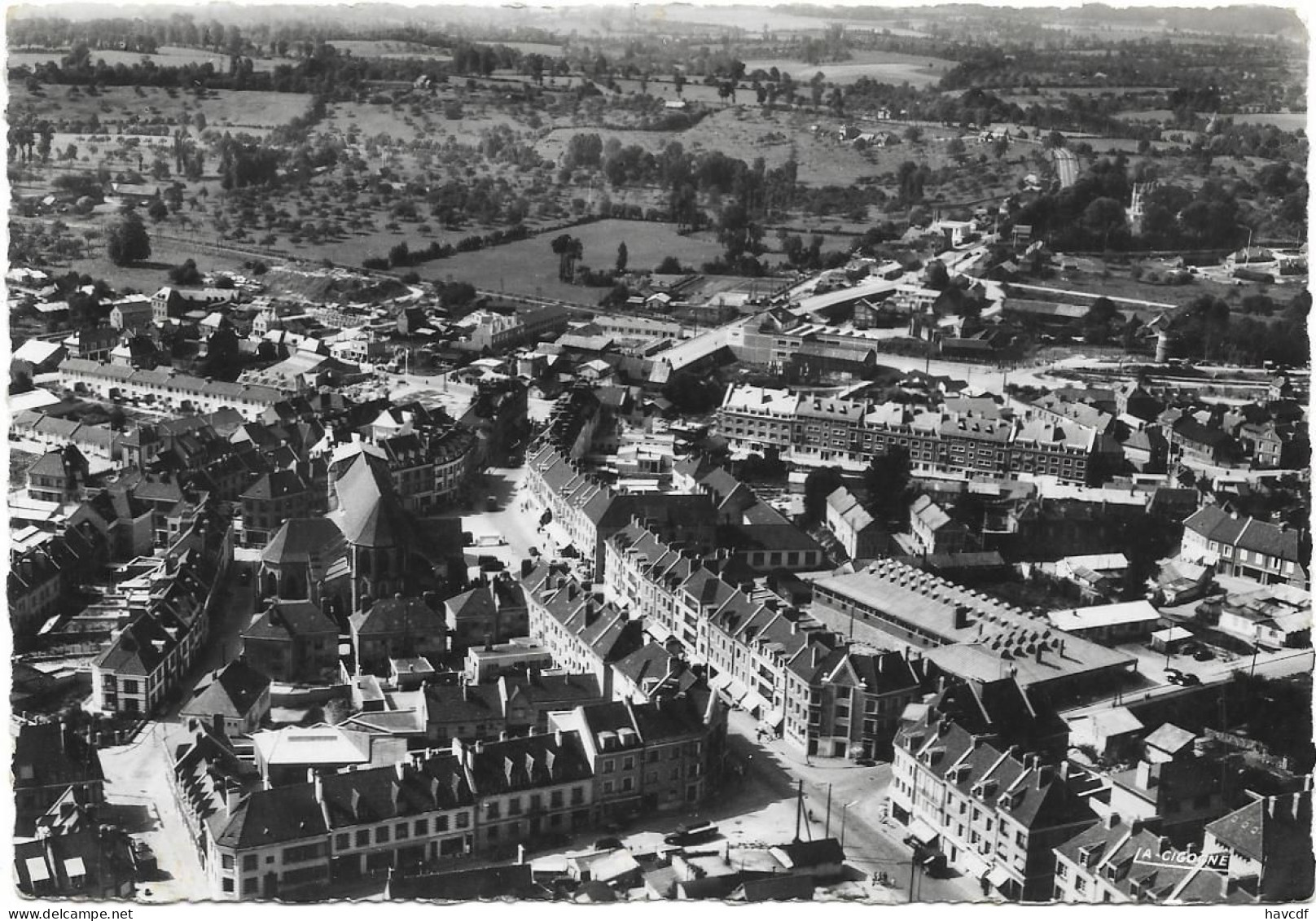 CPSM - Format  10,5 X 15 Cm - Edit; La Cigogne - En Avion Sur NEUFCHATEL-EN-BRAY - Neufchâtel En Bray