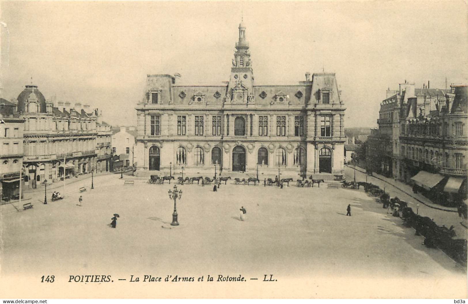 86 - POITIERS - PLACE D'ARMES - Poitiers