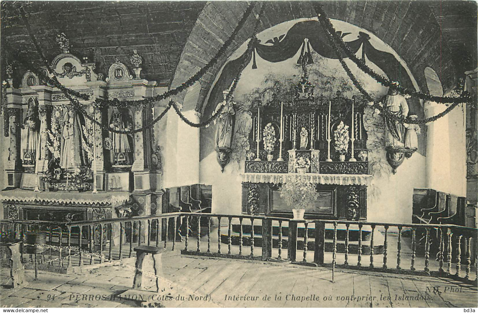 PERROS HAMON - INTERIEUR DE LA CHAPELLE - Kerken En Kloosters