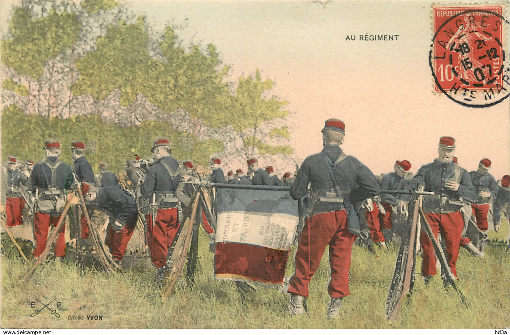 CPA MILITAIRE -  AU REGIMENT - Casernes