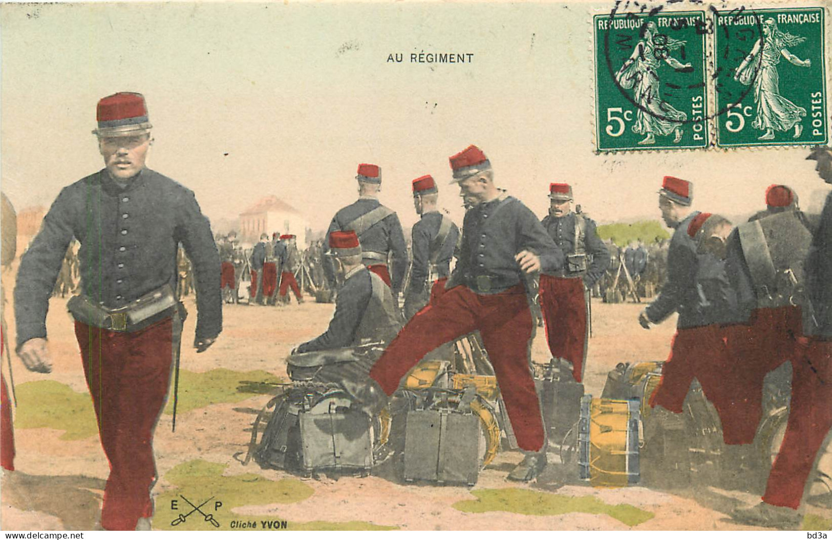 CPA MILITAIRE -  AU REGIMENT - Barracks