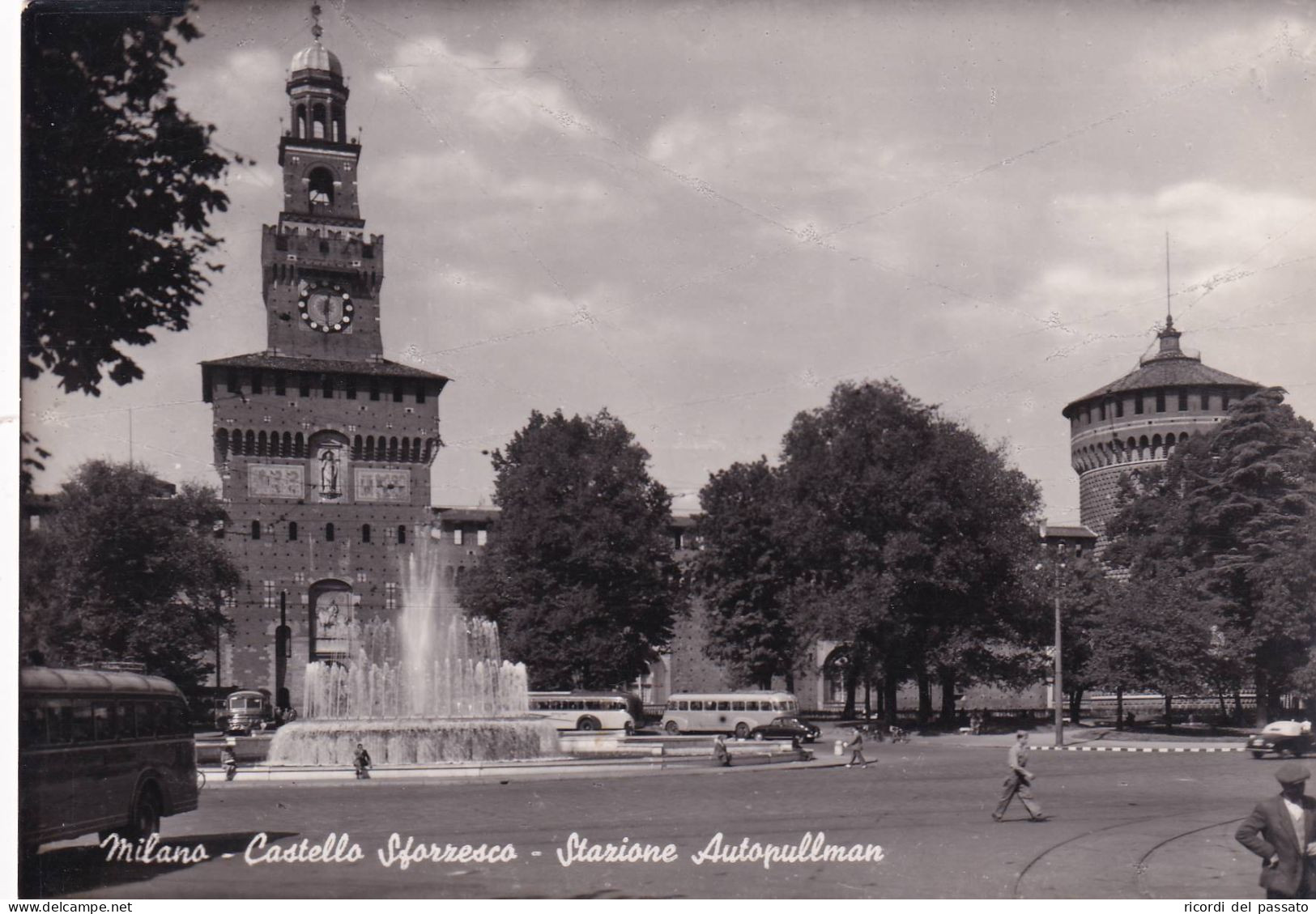 Cartolina Milano - Castello Sforzesco - Stazione Autopullman - Milano