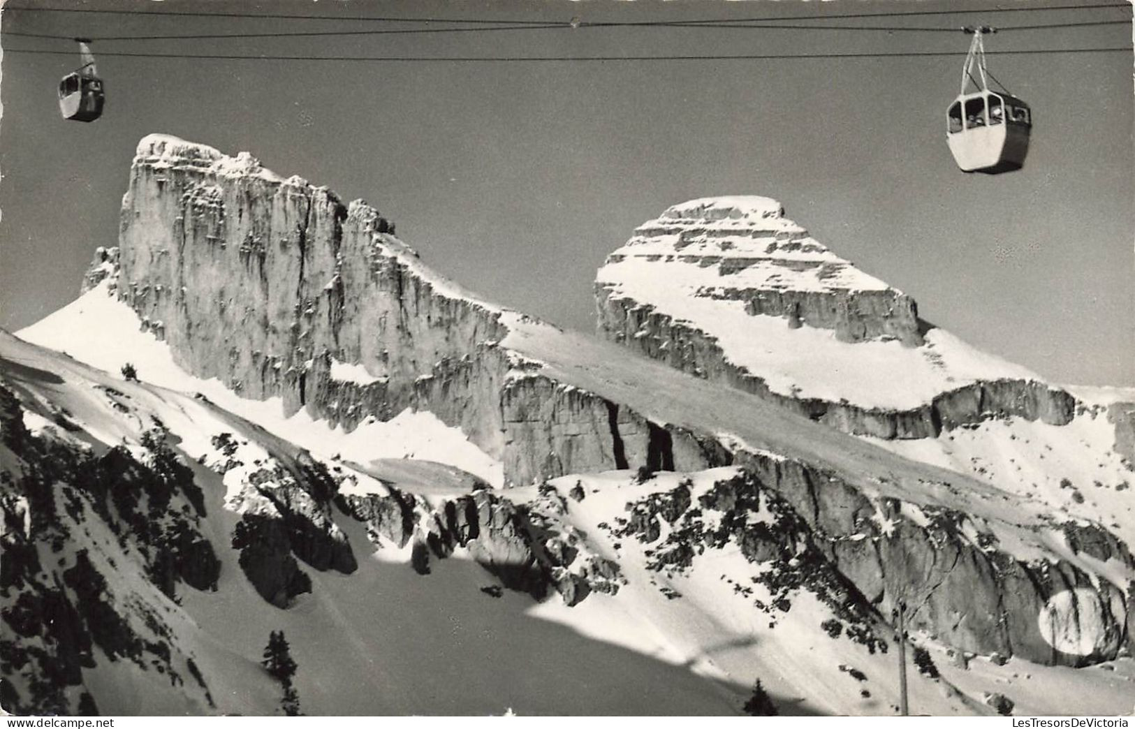 SUISSE - Leysin - Téléférique De La Berneuse Et Les Tours D'Ai - Vue Générale - Carte Postale - Leysin