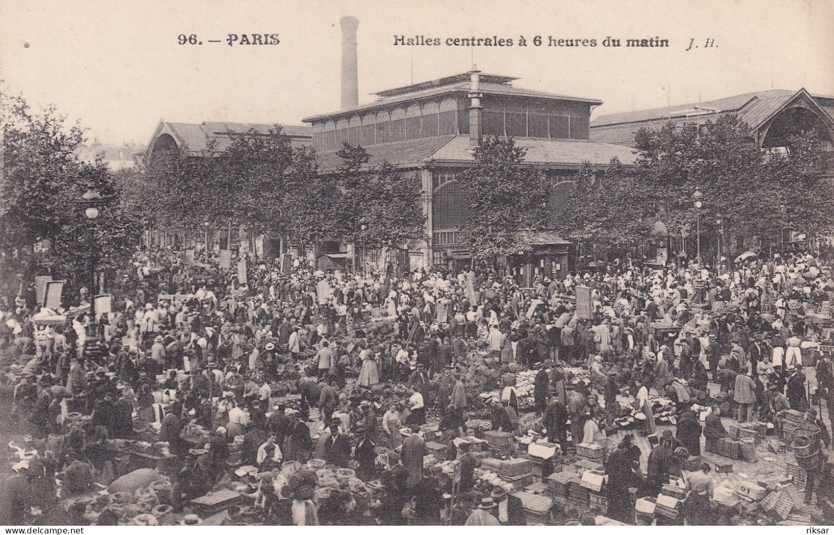 PARIS(1 Er ARRONDISSEMENT) LES HALLES - District 01