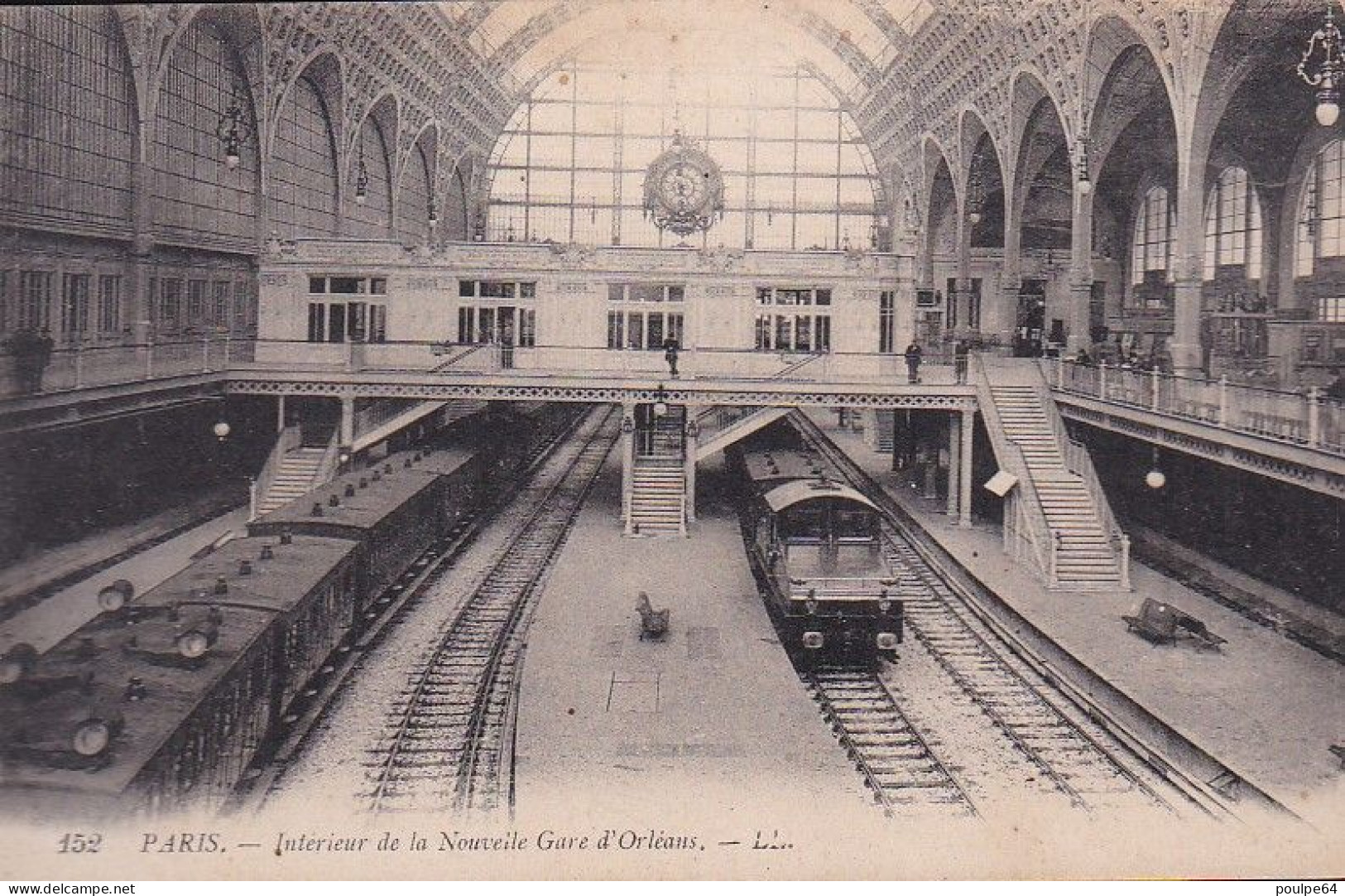 La Gare D' Orsay : Vue Intérieure, Départ Des Trains - Stations, Underground