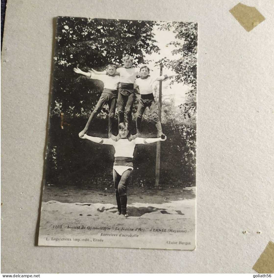 CPA De Ernée - Société De Gymnastique "La Jeanne D'Arc" D'Ernée (Mayenne), Exercices D'Acrobatie N°1103, Carte Animée - Ernee