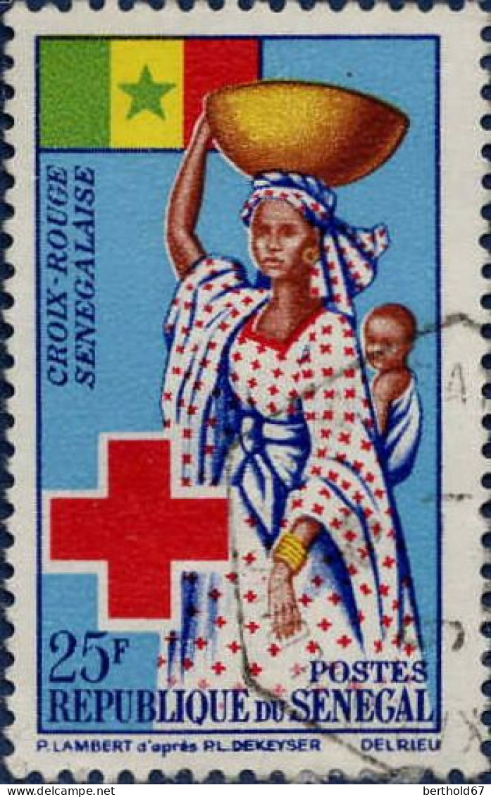 Sénégal (Rep) Poste Obl Yv: 234 Mi:277 Croix-Rouge Sénégalaise (Beau Cachet Rond) - Sénégal (1960-...)