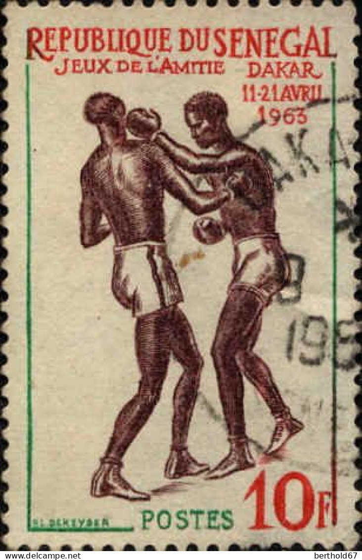 Senegal (Rep) Poste Obl Yv: 217 Mi:258 Jeux De L'Amitié Boxe (Beau Cachet Rond) - Senegal (1960-...)