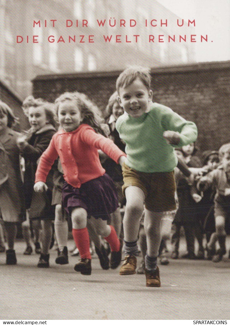 CHILDREN Scenes Landscapes Vintage Postal CPSM #PBT306.A - Scènes & Paysages