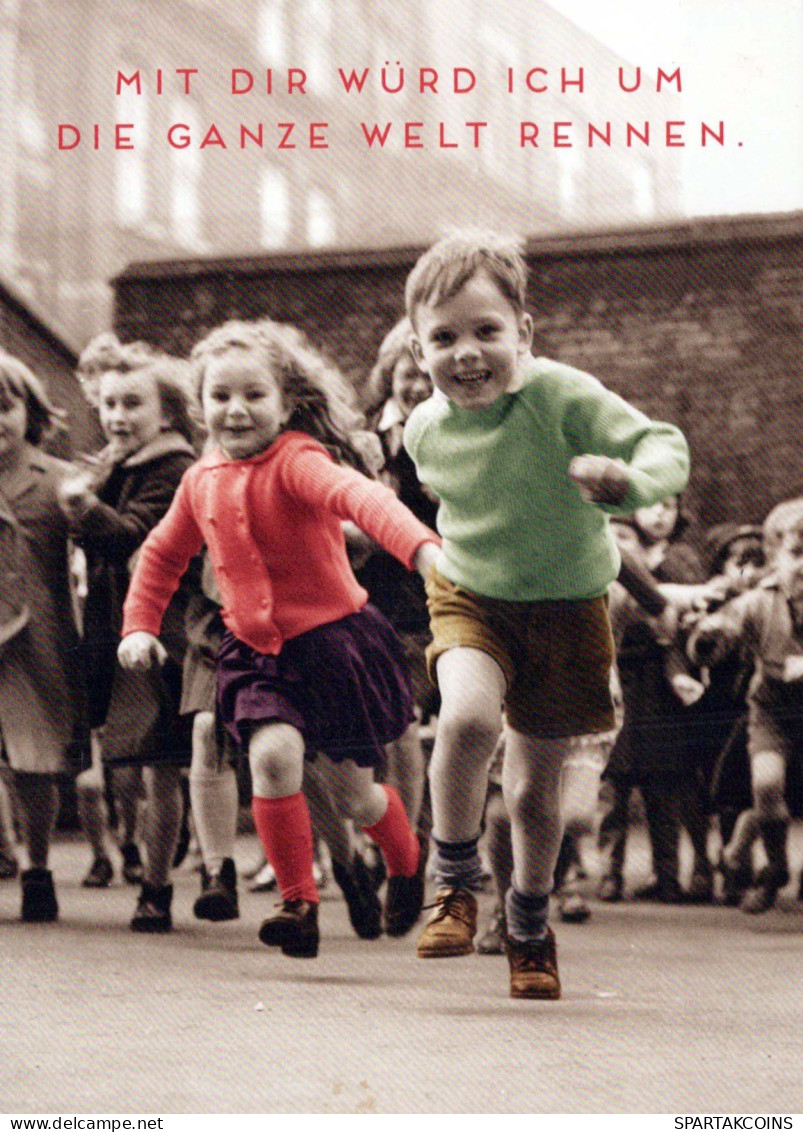 CHILDREN Scenes Landscapes Vintage Postal CPSM #PBT306.A - Scènes & Paysages