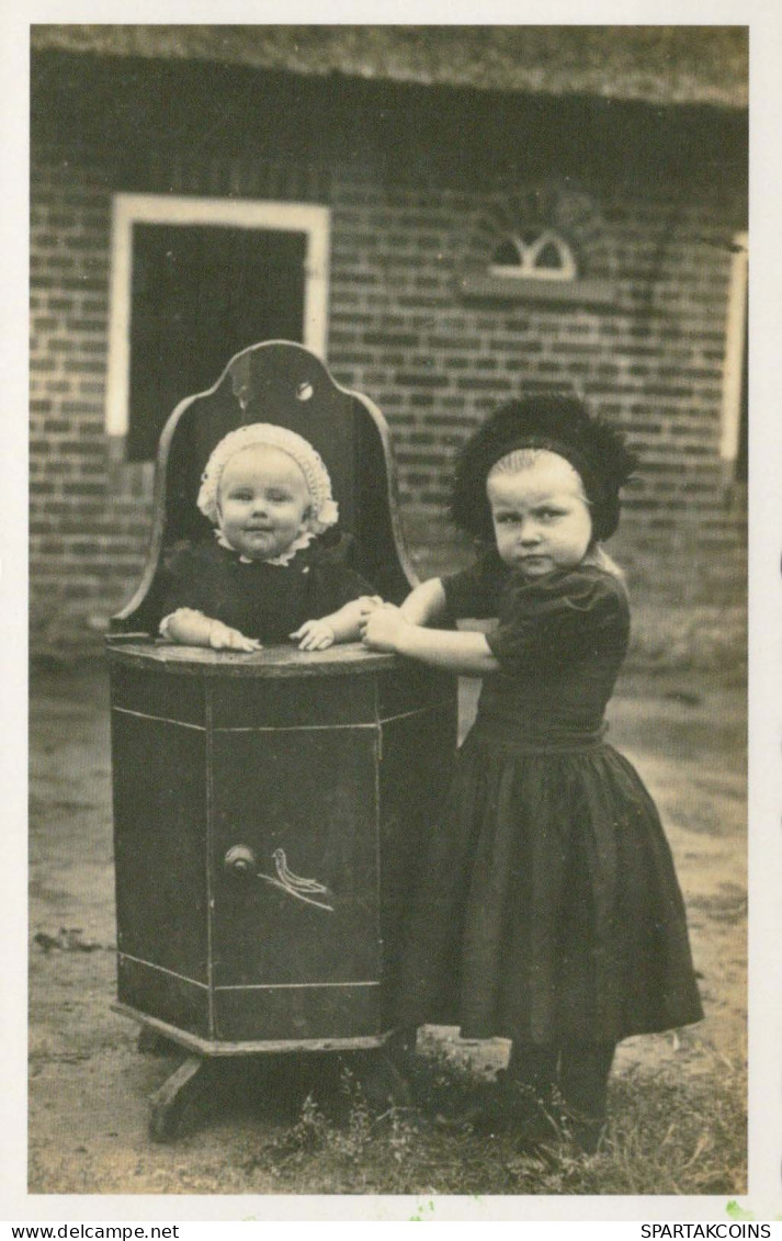 CHILDREN Portrait Vintage Postcard CPSMPF #PKG899.A - Portraits