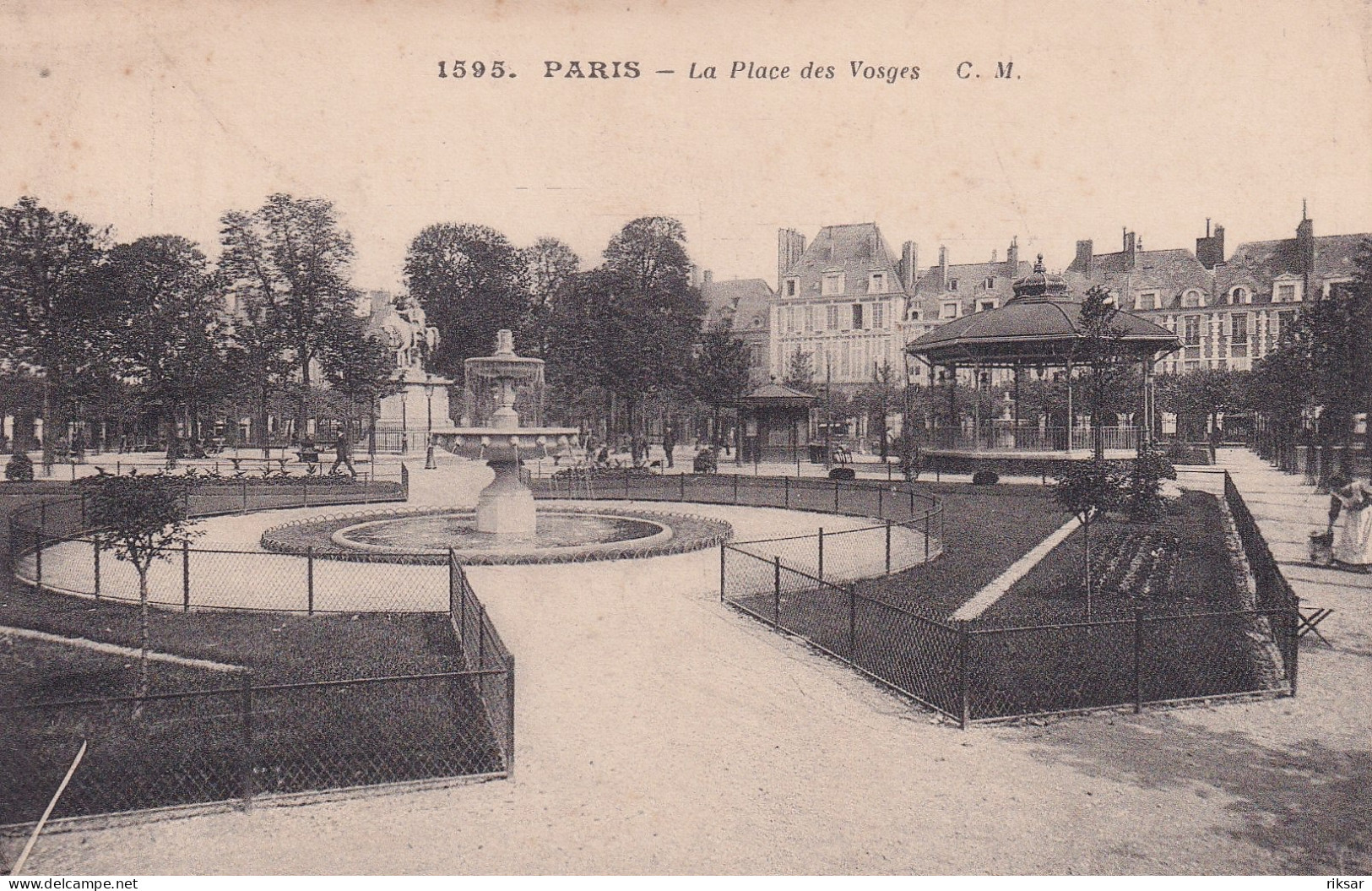 PARIS(4 Em ARRONDISSEMENT) KIOSQUE - District 04