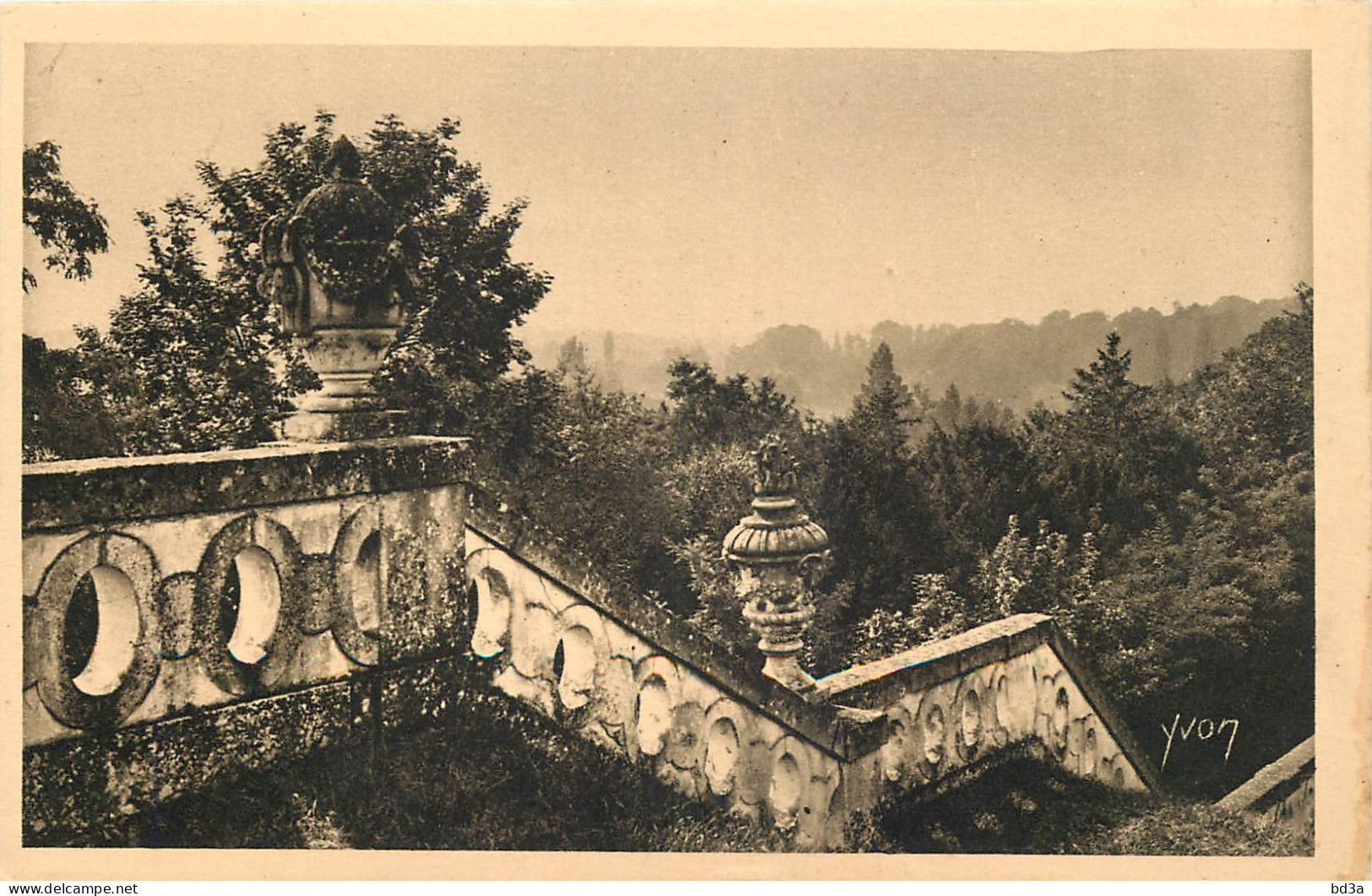 36 - CHÂTEAU  DE VALENCAY - VALLEE DU NAHON - YVON - Sonstige & Ohne Zuordnung