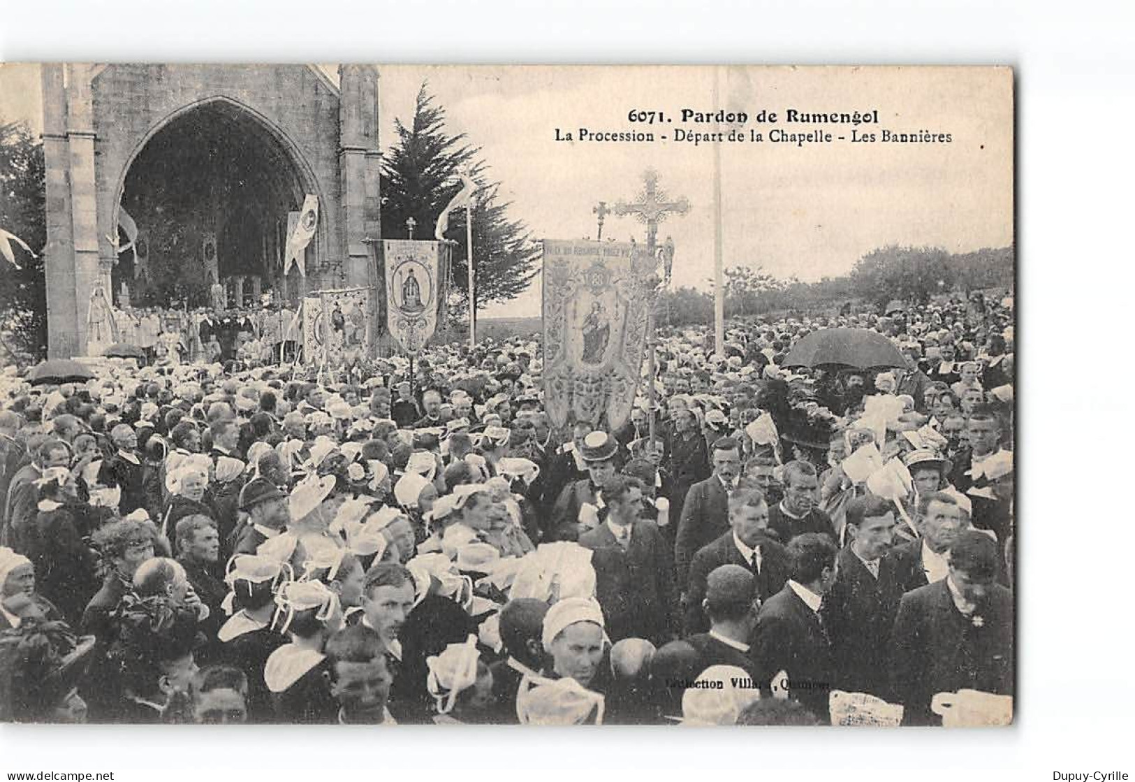 Pardon De RUMENGOL - La Procession - Départ De La Chapelle - Les Bannières - Très Bon état - Sonstige & Ohne Zuordnung